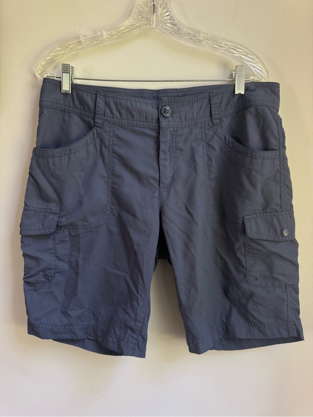 Columbia Men's Dark Blue Cargo Shorts 12/10L
